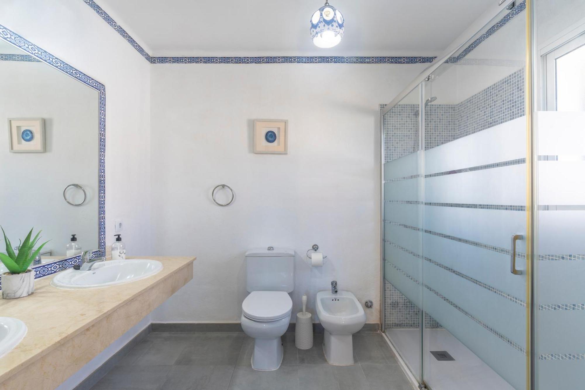 Beautiful 5 Bedroom Villa, Sea Views, Private Pool Estepona Exterior foto