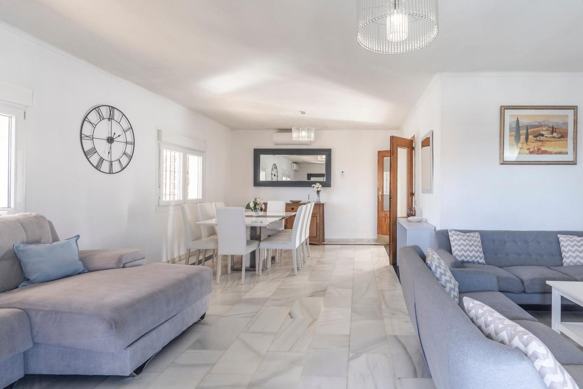 Beautiful 5 Bedroom Villa, Sea Views, Private Pool Estepona Exterior foto